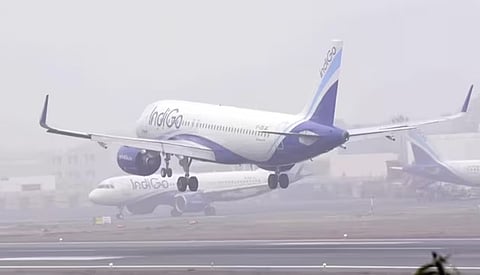 Kolkata Flights delayed & cancelled due to fog : कोलकाता से आने व जाने वाली उड़ानों में देरी