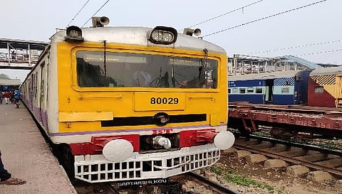 Bengal Local Train: बंगाल में लोकल ट्रेन की बढ़ेगी रफ्तार, इस रूट पर ट्रायल रन हुआ पूरा