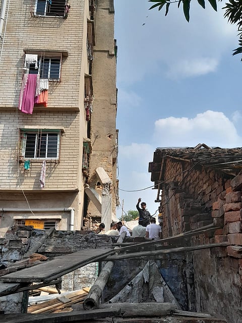 Kolkata News : अवैध निर्माण पर केएमसी हुआ सख्त !