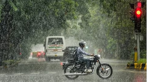 West Bengal Weather: बंगाल में बुधवार तक आंधी-बारिश का अलर्ट, जानें मौसम का ताजा अपडेट
