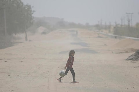 Heatwave Warning : बंगाल में तापमान 45 डिग्री पार, आने वाले तीन दिनों में …