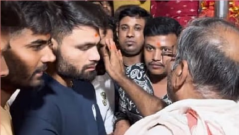 IPL 2024: KKR के रिंकू, वरुण पहुंचे कालीघाट, मां काली का लिया आशीवार्द