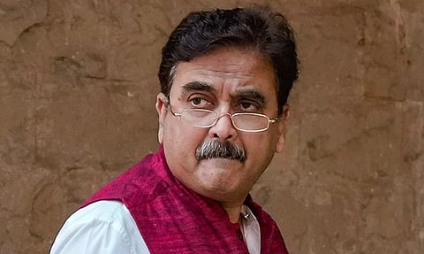 Abhijeet Ganguly : अभिजीत गांगुली पर चुनाव आयोग ने लगाया 24 घंटे का …