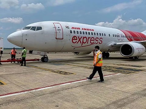 Air India ने Sick Leave पर गए कर्मचारियों को थमाया टर्मिनेशन लेटर !