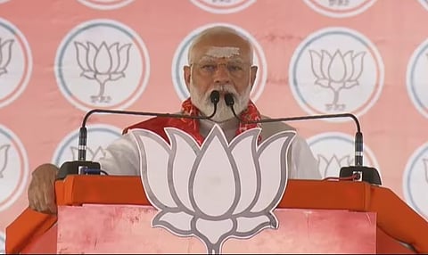 ‘अडानी-अंबानी को कांग्रेस ने गाली देना क्यों बंद कर दिया, क्या डील हुई ?’, तेलंगाना में PM मोदी ने पूछा