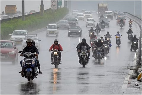 Bengal Weather Forecast: दक्षिण बंगाल में बारिश को लेकर ऑरेंज अलर्ट जारी, चक्रवात पर आया अपडेट
