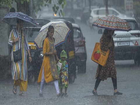Bengal Weather Update: बंगाल में भारी बारिश की चेतावनी, इस दिन से दक्षिण बंगाल में मानसून देगा दस्तक