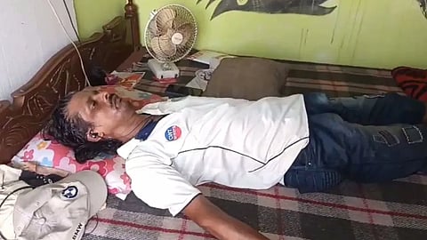 दिव्यांग क्रिकेटर हुआ BJP में शामिल तो TMC पार्षद ने कर दी पिटाई