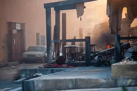 Kolkata News: कोलकाता के इस कैफे में हंआ विस्फोट, झुलस गया व्यक्ति