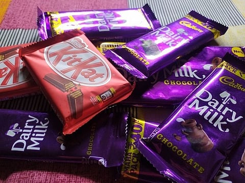 Kolkata Mall: कोलकाता के मॉल्स से ये लोग चुरा लिए 41 हजार की चॉकलेट