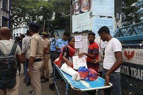 RG Kar Hospital Rape : नर्सों के भरोसे चल रहा है आरजी कर अस्पताल में इलाज