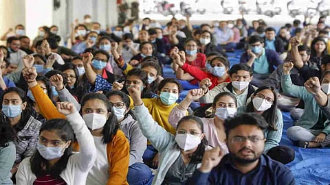 Kolkata Murder Case: 87% रेजिडेंट डॉक्टरों ने छोड़ा हॉस्टल, रह गई बस 16% छात्राएं