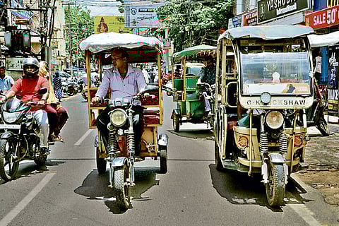 कोलकाता में अवैध टोटो चालकों के खिलाफ लिया जाएगा एक्शन…