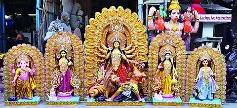Durga Puja 2024 : इस साल कुम्हारटोली के पास…