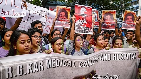 ट्रेनी डॉक्टर से रेप व मर्डर की असली वजह का पता नहीं लगा पाया है सीबीआई