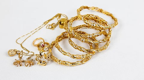 Today Kolkata Gold Price: पश्चिम बंगाल में सोने-चांदी के भाव को लेकर ताजा खबर….