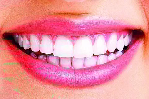 अपने दातों का अगर ऐसे रखेंगे ख्याल, तो बुढ़ापे तक साथ देंगे दांत