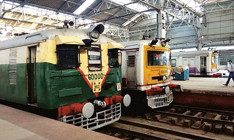 हावड़ा लोकल से सफर करने वालों के लिए खबर, 14 से 17 नवंबर तक कई ट्रेनें….