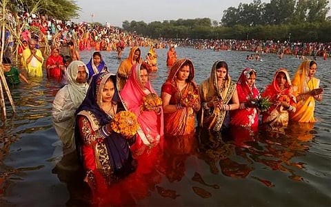 Chhath puja Day 3: आज महा पर्व छठ का पहला अर्घ्य, श्रद्धालु डूबते सूर्य को अर्घ्य देंगे