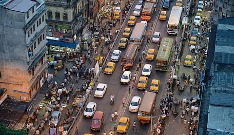 कोलकाता के फुटपाथ पर गंदगी फैलाने वालों को पड़ सकता है मंहगा