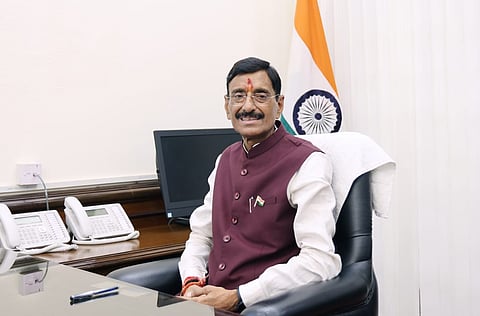 केंद्रीय रक्षा राज्य मंत्री संजय सेठ को फिरौती के लिए धमकी मिली।