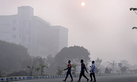 Kolkata Air pollution: कोलकाता में वायु प्रदूषण बढ़ा, AQI ‘खराब’ स्तर पर पहुंचा