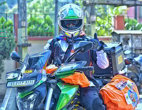 ‘64 देशों में 371 दिन में बाइक यात्रा, असम की इस बाइकर ने कर दिया कमाल…