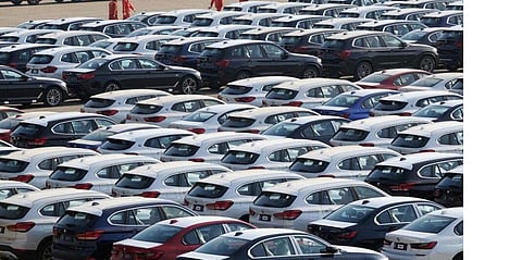 वाहनों की खुदरा बिक्री में रही गिरावट