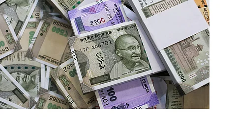 रुपया पांच महीने के निचले स्तर पर पहुंचा