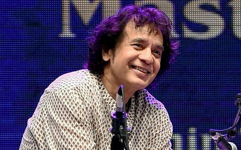 नहीं रहे विश्व के महान तबला वादक जाकिर हुसैन