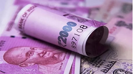 दो हजार के 6,691 करोड़ रुपये मूल्य के नोट अभी भी लोगों के पास