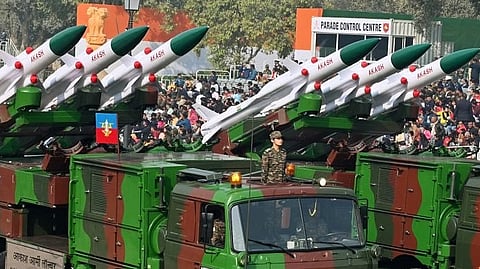 वर्ष 2025-26 के डिफेंस बजट में बढ़ोतरी कर सकती है सरकार