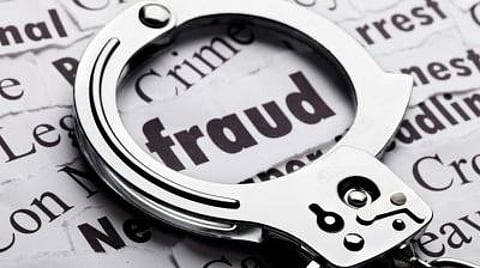 चाचा की मौत के बाद बेटा बनकर ले ली सरकारी नौकरी, 30 साल बाद हुआ खुलासा