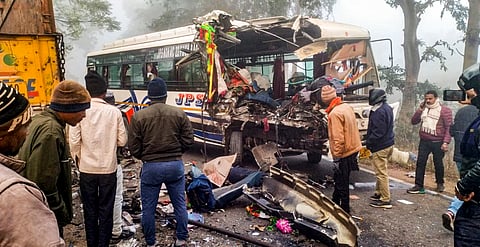 कसियाडीह-बकोरिया मार्ग पर हुआ हादसा।