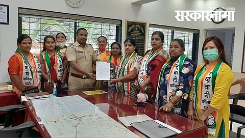 NCP womens front given memorandum to nashik Police