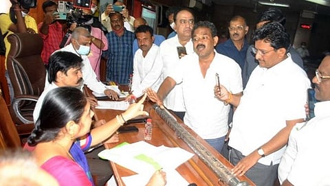 Jalgaon Municipal Corporation meeting