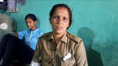 Carrier Meena Jadhav from Sangli ST Depot