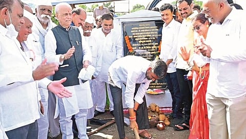 लोकसभा नकोच; तुम्ही राज्याचे आर. आर. आबा व्हा : नंदकुमार झावरेंचा नीलेश लंके यांना कानमंत्र