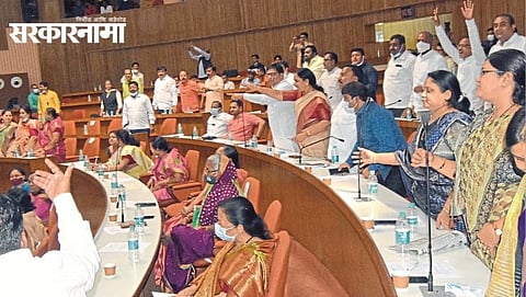 Corporator shouting in mahasabha