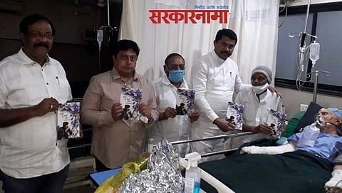 Dr. Pinak Dande, MLA Abhijeet Wanjari and Nana Patole with Madhukar and Subhashini Kukde.