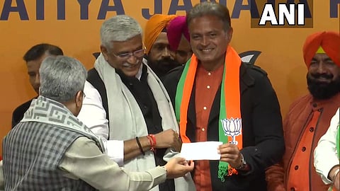 Former Cricketer Dinesh Mongia joins BJP 