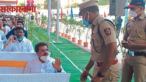 MLA Suresh Bhole With POlice Officers