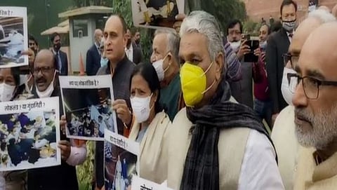 BJP MPs Protest