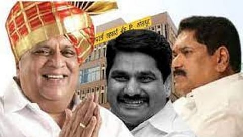 kdcc bank election : ''साहेब बँकेत सगळेच चोर, प्रशासक नेमा ; ५० रुपयांची ओवाळणी