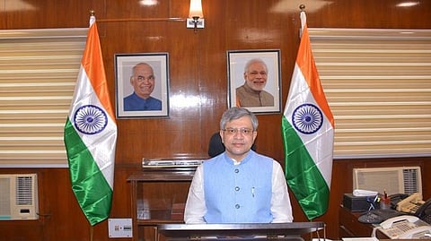 रेल्वे दुर्घटनेमागील कारण काय? रेल्वेमंत्र्यांनी दिलं उत्तर