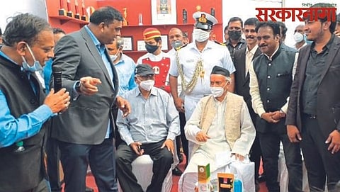 Governer at Trimbakeshwar farm