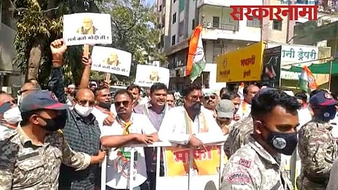 Congress against BJP at Akola