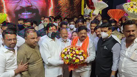 BJP corporator Vishal Pavshe joins Shiv Sena