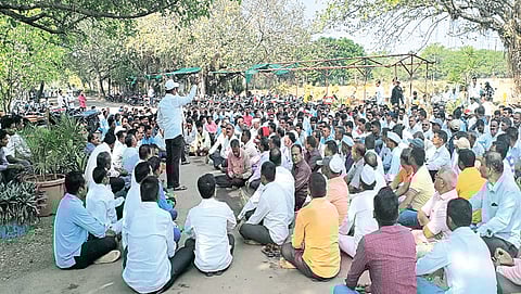 Kisan Veer Sugar Kamgar andolan