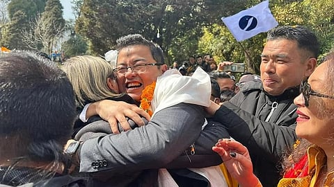 Ajoy Edwards News Updates | Latest Political News in Marathi | Latest Marathi News Updates